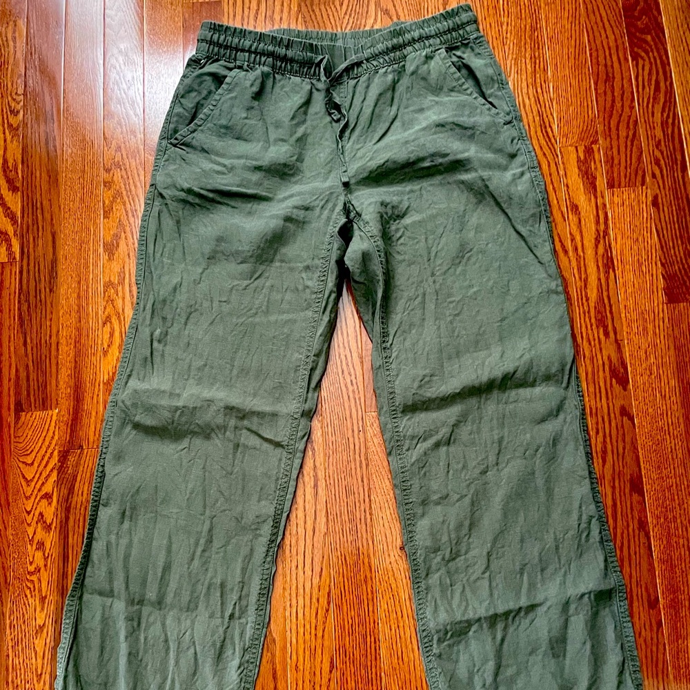 L.L. Bean Women’s premium linen pull-on pants